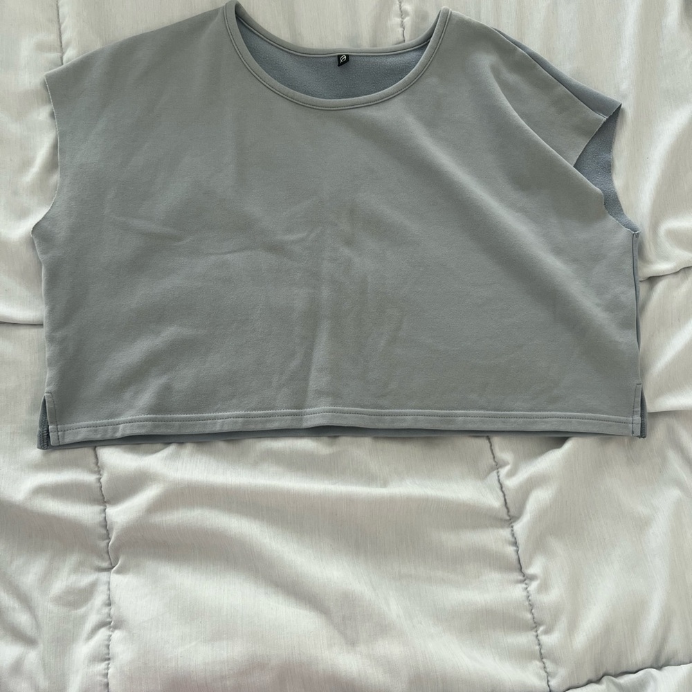 P'tula Gray Crop Top